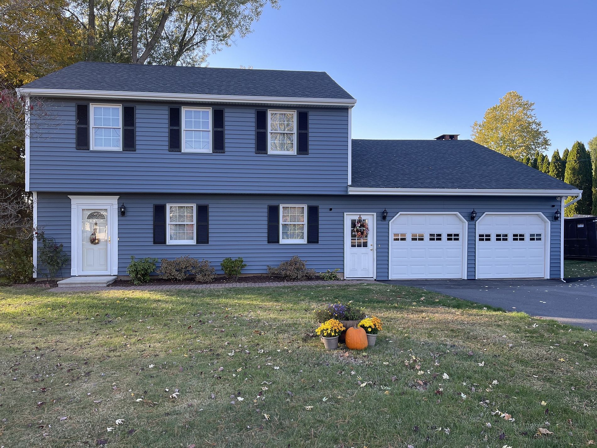 Vinyl vs. Composite Siding: Which Material Performs Best Over Time?